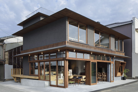 Oil Setoda / Horiuchi Inatomi Architects – ArchDaily