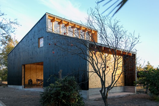 El Bajo Workshop / José Ignacio Valdivieso – ArchDaily
