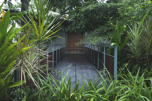 Reflections House / Thought Parallels – ArchDaily