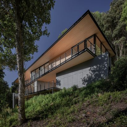 Triangular embeds PR House on a forested hillside in Chile – Architecture – Dezeen